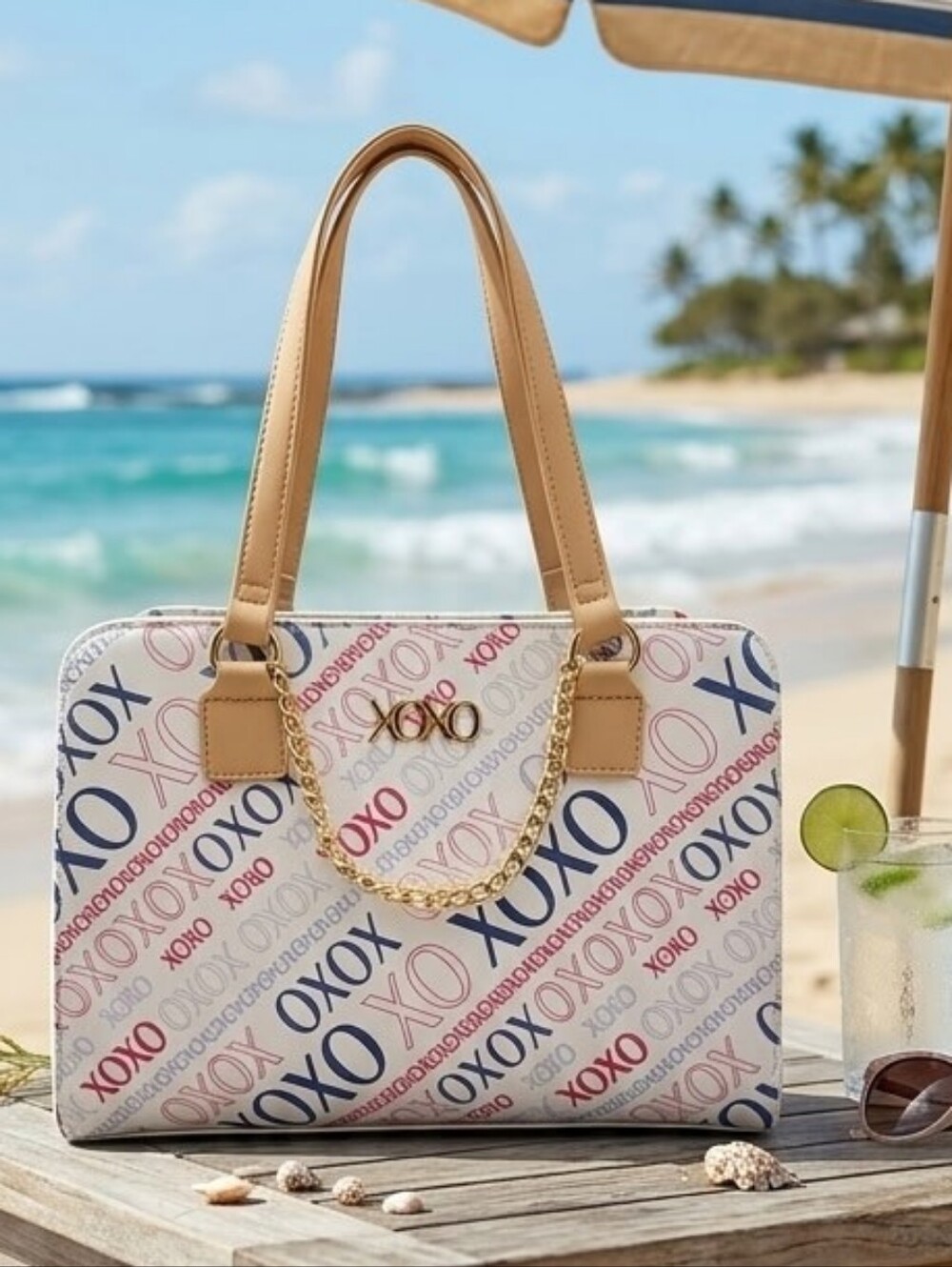 XOXO Pattern Beige-Handle Tote Bag